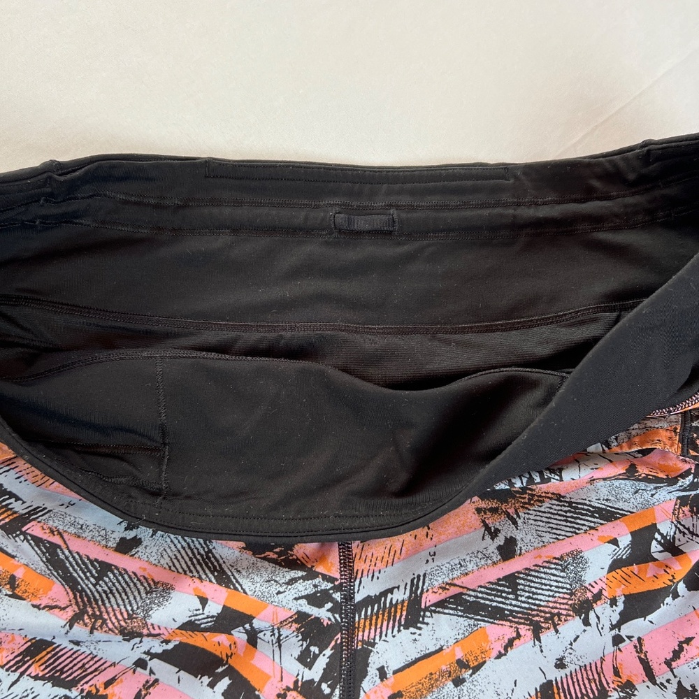 Lululemon Run Speed Shorts Multi Color & Black 4"… - image 5